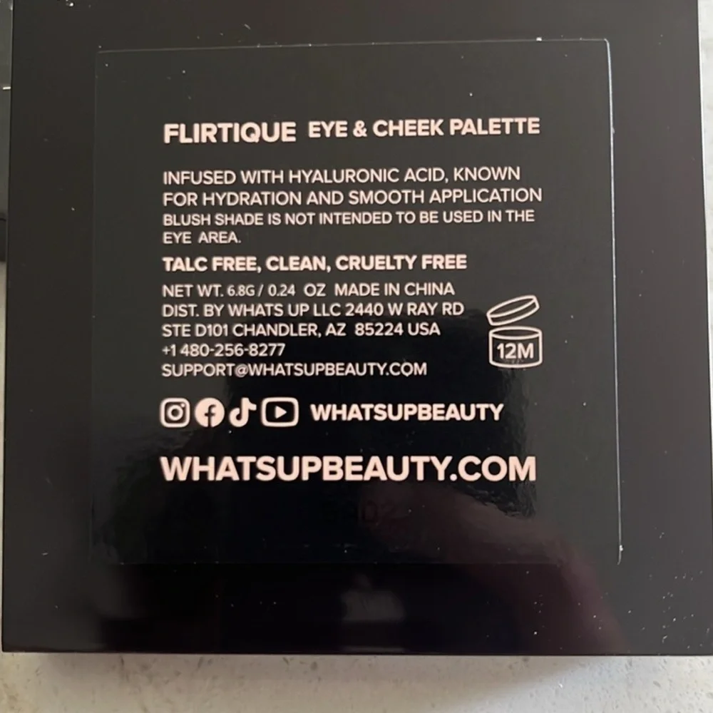 Whats Up Beauty nwt whats